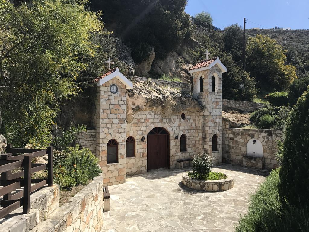 Himonas Apartments Pissouri Exterior foto