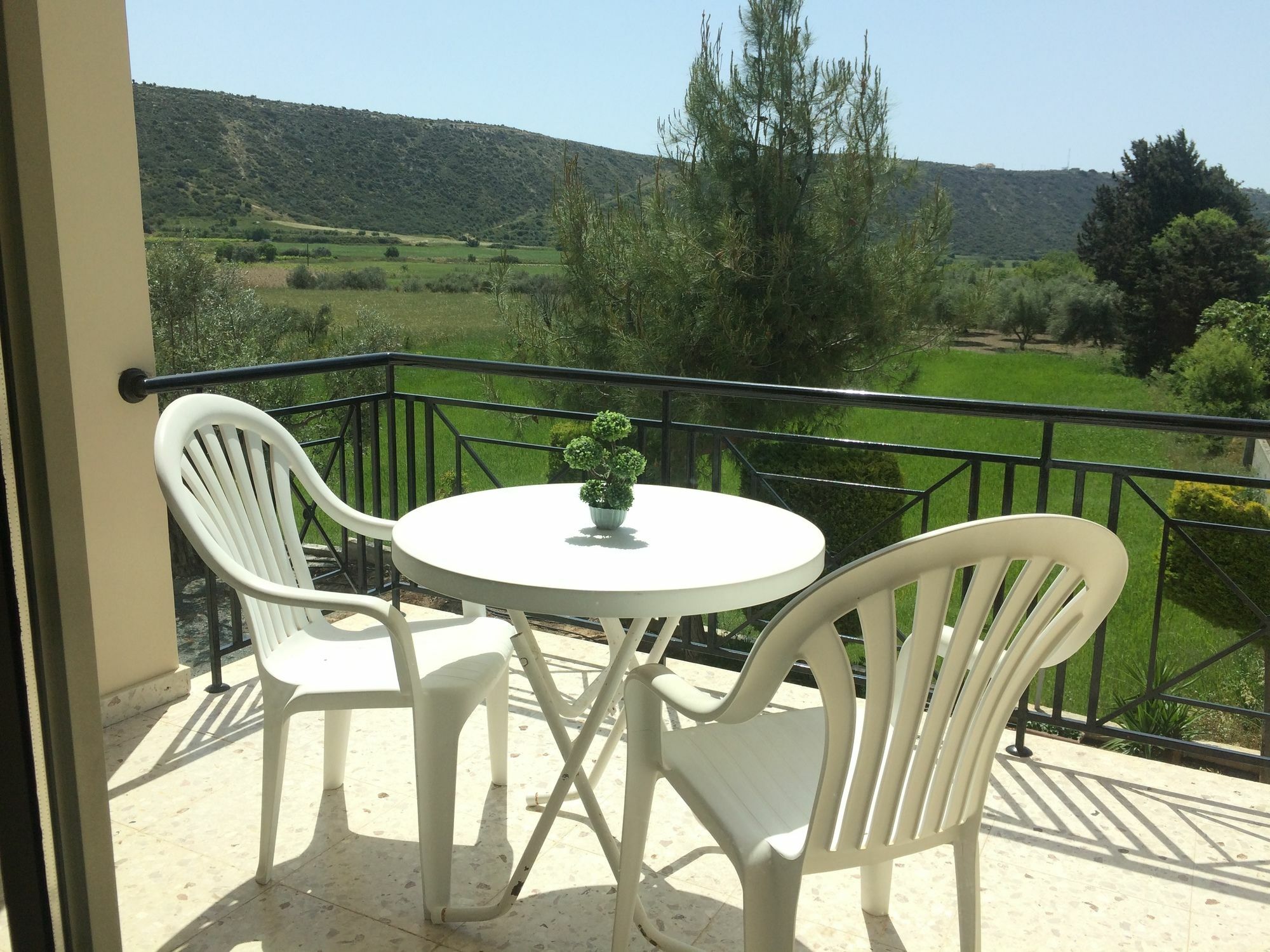 Himonas Apartments Pissouri Exterior foto