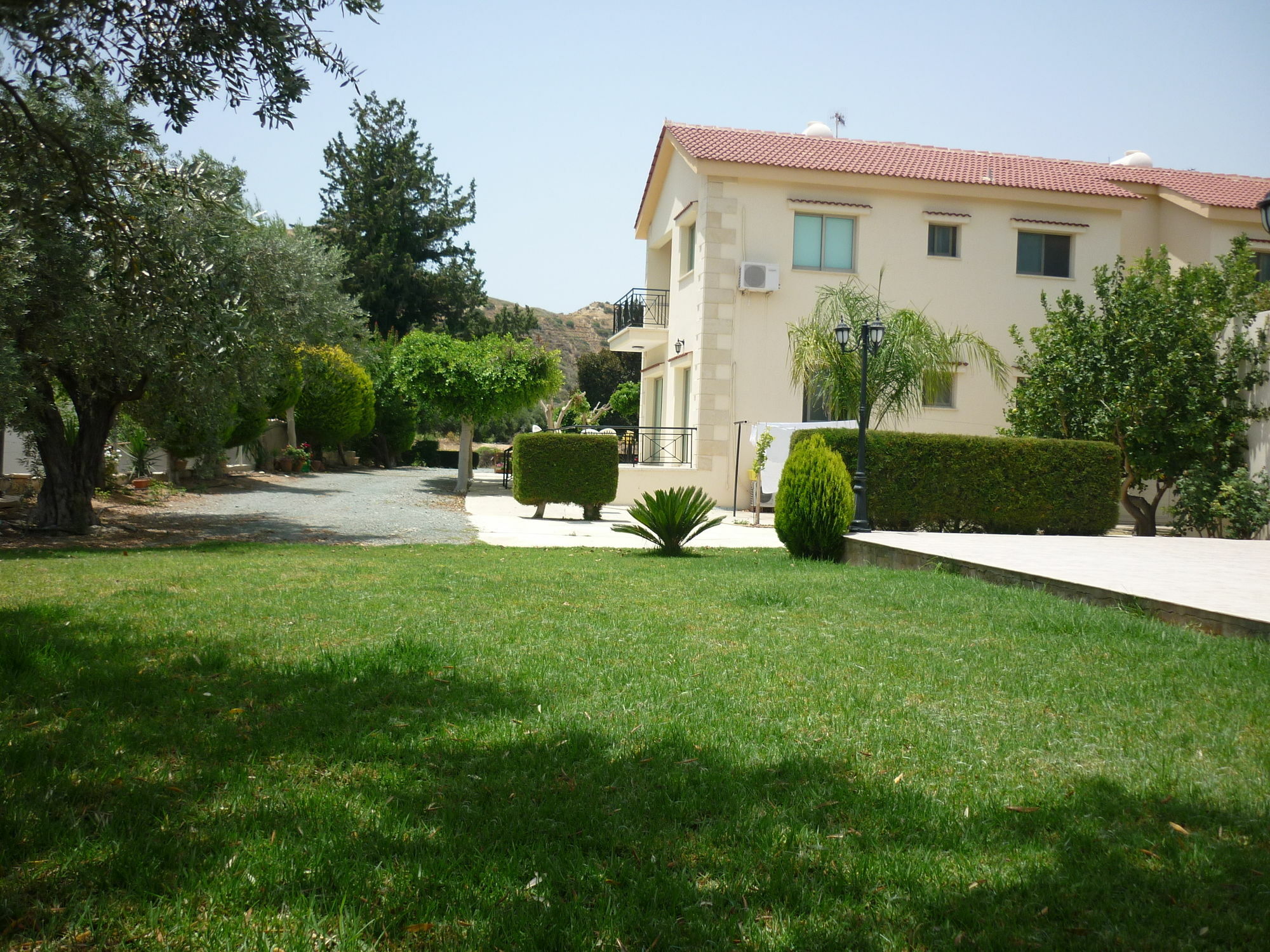 Himonas Apartments Pissouri Exterior foto